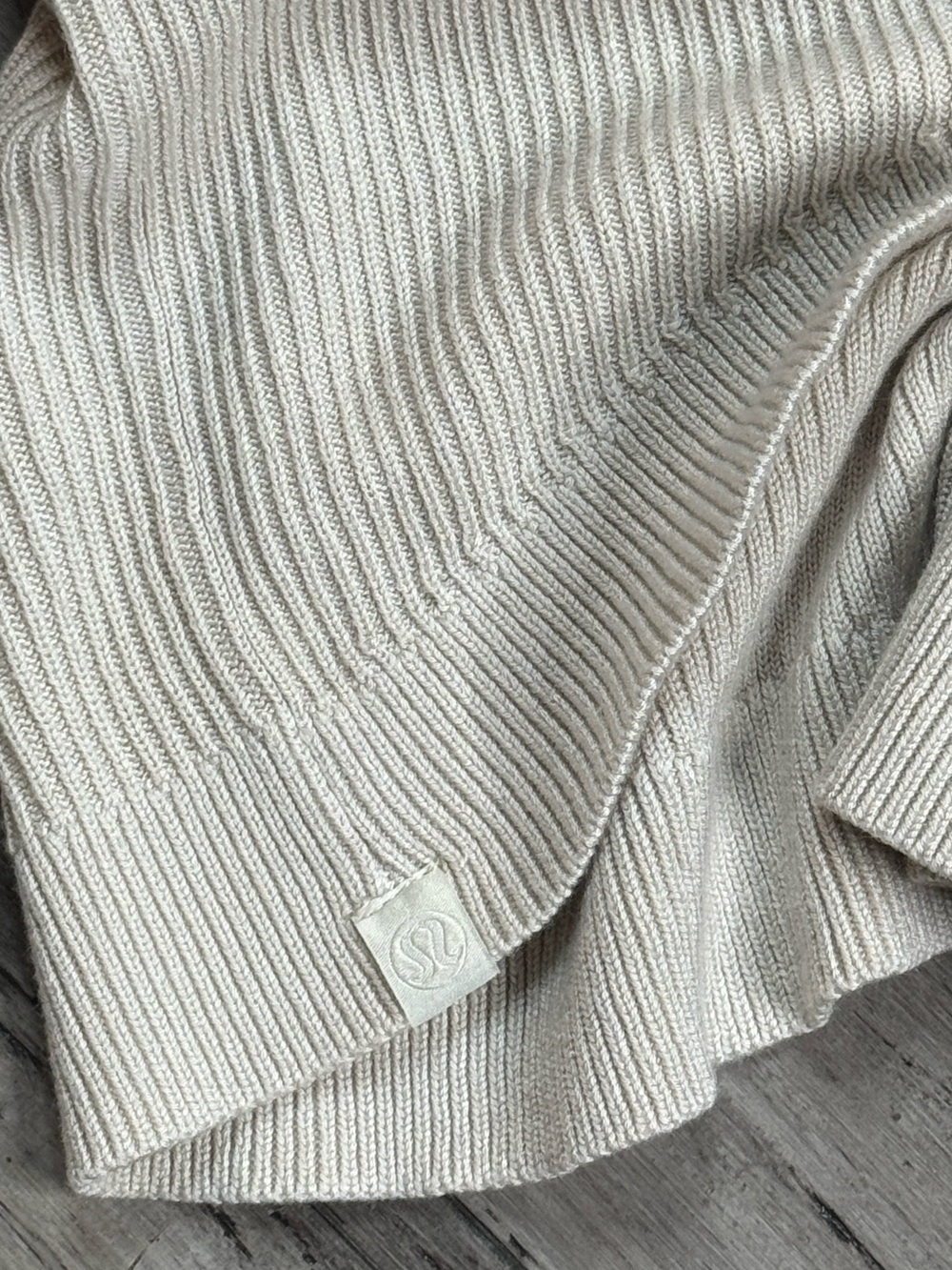 LULULEMON REVERSIBLE CROSSOVER WHITE OPAL SWEATER RIBBED KNIT PULLOVER SIZE 10 - Picture 14 of 15